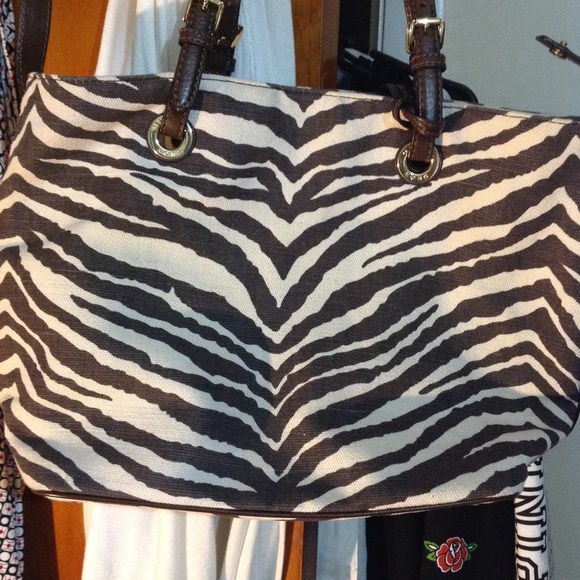 Authentic Michael Kors - Picture 2 of 5